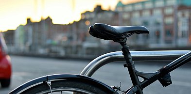 Jak mądrze dobrać sprzęt rowerowy i uniknąć bolesnych błędów na starcie?