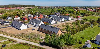 Słoneczne Juszkowo z kolejnym etapem inwestycji. Nowe domy w otoczeniu natury