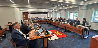 Zarząd Powiatu Gdańskiego z absolutorium. Starosta: To sukces całego zespołu