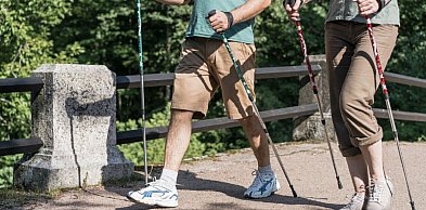 Pruszcz Gdański: Seniorzy wyruszą z kijkami. MOPS zaprasza na nordic walking