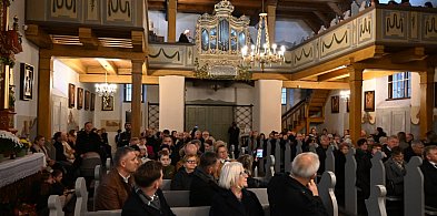 Zabytkowe organy z 1787 roku znów rozbrzmiały w kościele w Różynach-22574