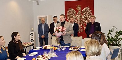 Święto Pracownika Socjalnego w Kolbudach. Wójt spotkał się z kadrą GOPS-22959