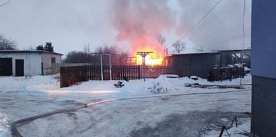 Gm. Pszczółki: Pożar garażu w Różynach