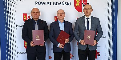 Rusza przebudowa drogi Osice-Giemlice. Starosta podpisał umowę z wykonawcą