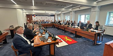 Zarząd Powiatu Gdańskiego z absolutorium. Starosta: To sukces całego zespołu