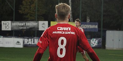 Czarni Pruszcz z kolejnym zwycięstwem! Gol Wesołowskiego dał 3 punkty-21277