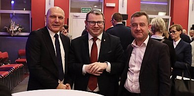 Wigilia Samorządowa i świąteczny kiermasz w gm. Kolbudy-23484