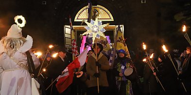 Orszak Trzech Króli przemaszeruje ulicami Pszczółek-23695