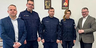 83-latka utknęła autem w lesie. Wójt podziękował...