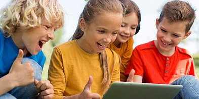 Nowoczesny sprzęt komputerowy trafi do szkół w...