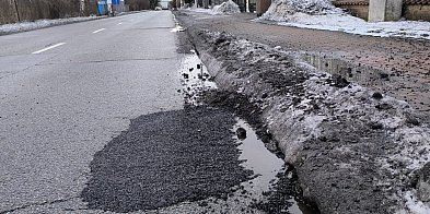 Pruszcz Gdański: Miasto zabezpiecza drogi po zimie