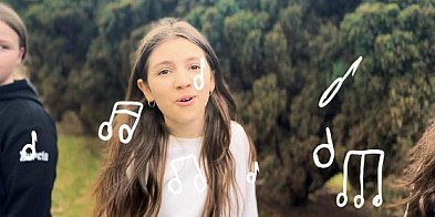 "Nadzieja" - wyjątkowe, muzyczne życzenia od uczniów...