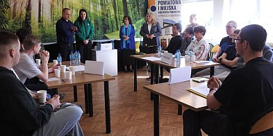 Człowiek kontra algorytm. Gorąca debata o przyszłości w