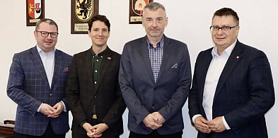 Konsul Generalny Węgier odwiedził Kolbudy. Rozmowy o...