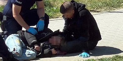 Natychmiastowa reakcja policjantów. 18-latek trafił do
