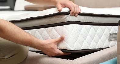 Pianka poliuretanowa w różnych branżach: od budownictwa po meblarstwo