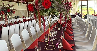 Sala bankietowa w spokojnej okolicy - idealne miejsce na rodzinne uroczystości...