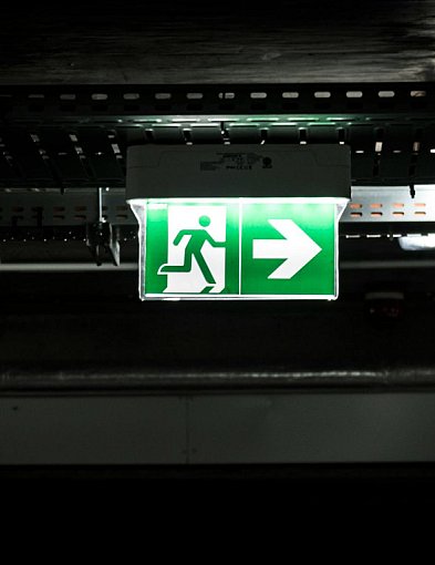 Ćwiczenia ewakuacyjne – organizacja i najczęstsze błędy