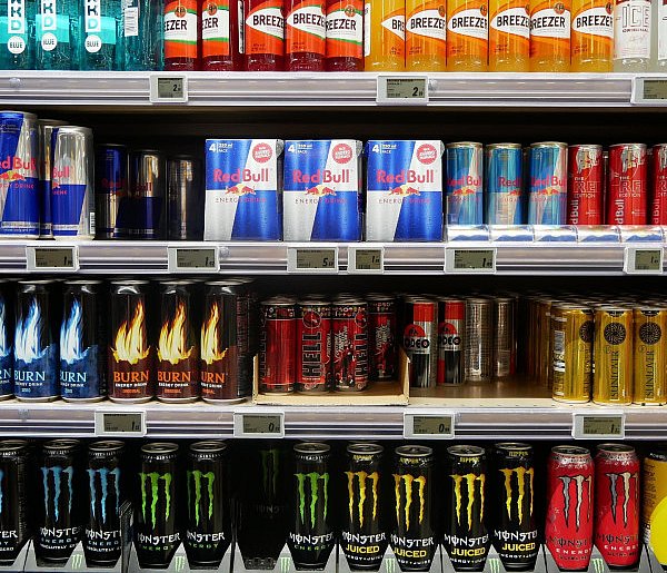 Popularne napoje pójdą ostro w górę. Rząd szykuje podwyżkę VAT-23212