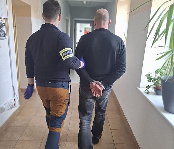 Policja zatrzymała mężczyzn z narkotykami – grozi im do 3 lat więzienia