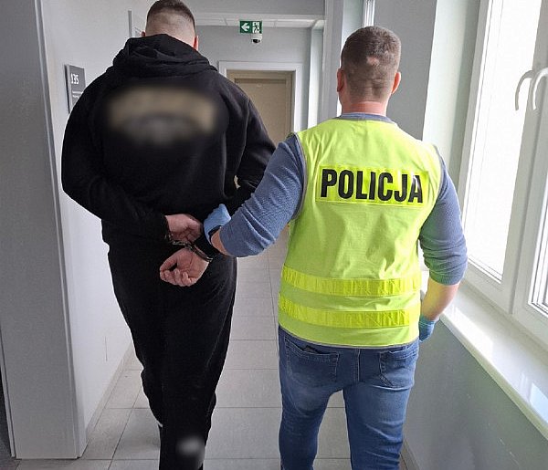 19-latek zatrzymany po nielegalnym wyścigu na S7 w Przejazdowie