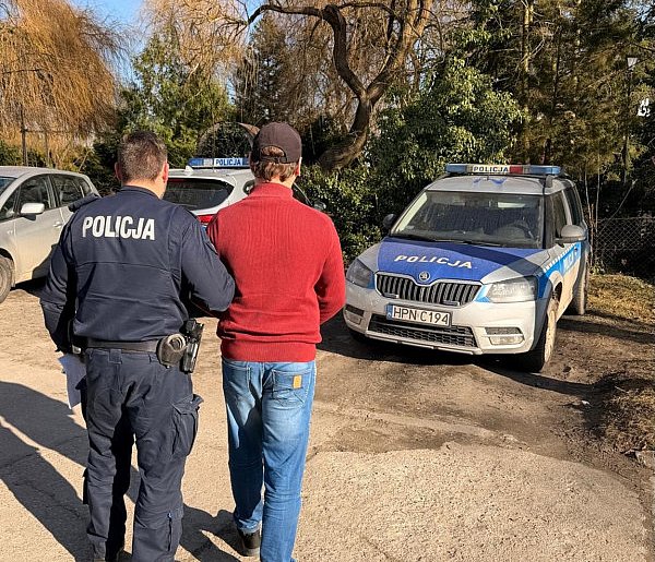 Pszczółki: 33-latek zatrzymany. Okradł sklep