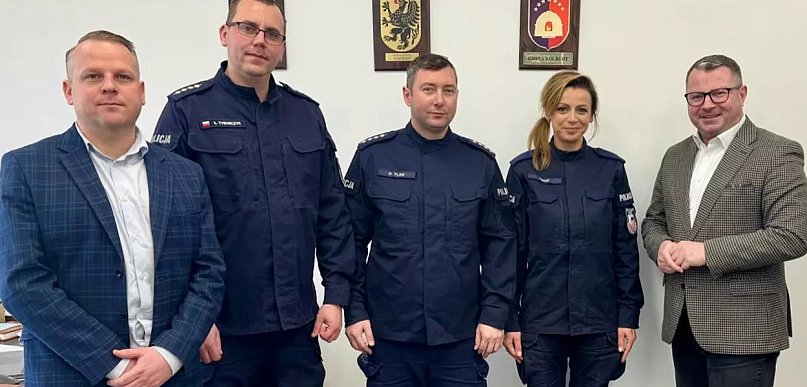 83-latka utknęła autem w lesie. Wójt podziękował tym, którzy przyszli z pomocą