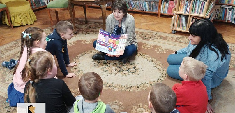 Pruszcz Gdański: Od Kotki Psotki po tygrysa – kocie historie w PiMBP