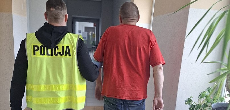 50-latek prowadził auto bez uprawnień i pod wpływem alkoholu. To nie wszystko