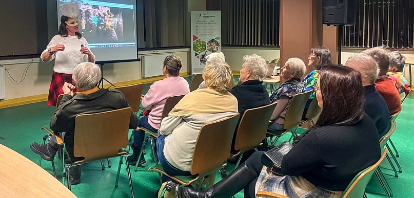 Miłość za maską – o relacjach i emocjach podczas spotkania w bibliotece