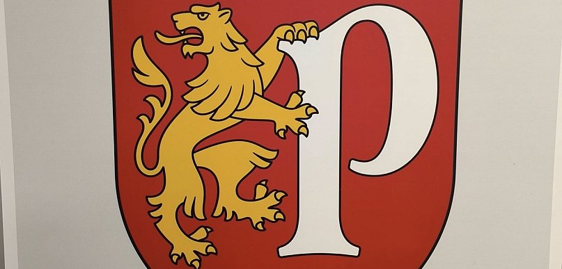 Uchwała przyjęta. Nowe symbole Pruszcza Gdańskiego zatwierdzone przez radnych