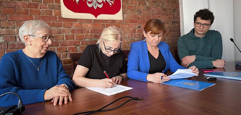 Suchy Dąb: Gmina wspiera lokalne inicjatywy. Umowy z organizacjami pozarządowymi