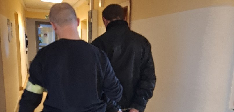 Trąbki Wielkie: Kierowali groźby w stronę policjantów. Zostali zatrzymani