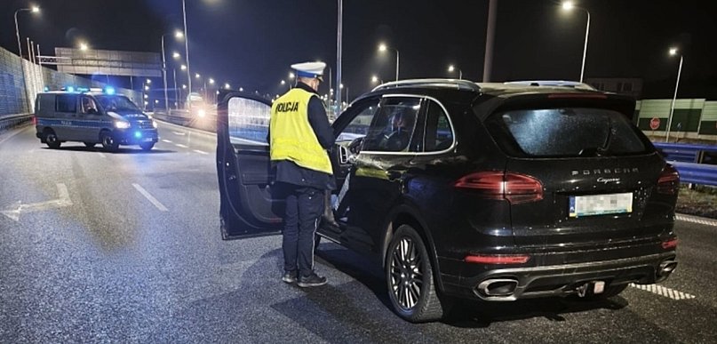 Senior w Porsche jechał pod prąd Obwodnicą Trójmiasta