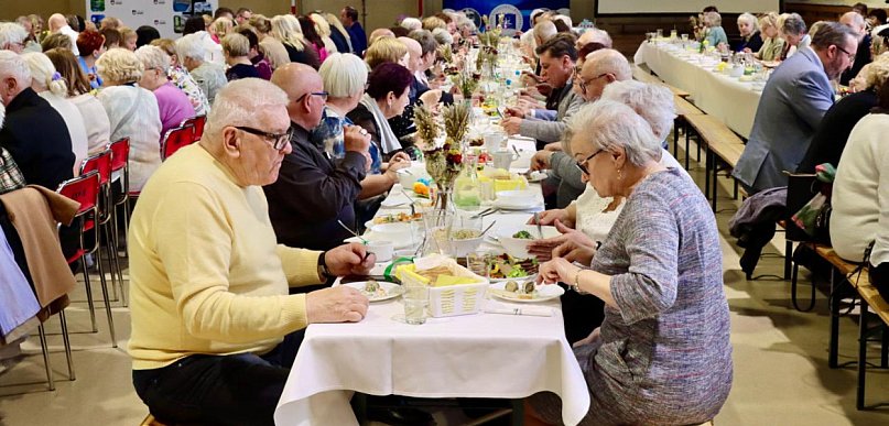 Ponad 300 seniorów przy wspólnym stole w Kolbudach