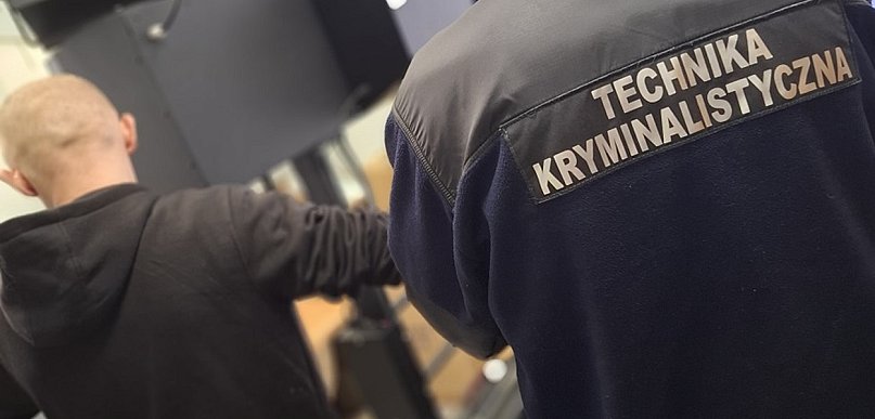 Poszukiwany, na zakazie i pod wpływem narkotyków. Zatrzymanie na autostradzie A1