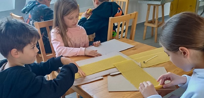 „Piątki w Muzeum Miodu” – pierwsze kwietniowe warsztaty już za nami