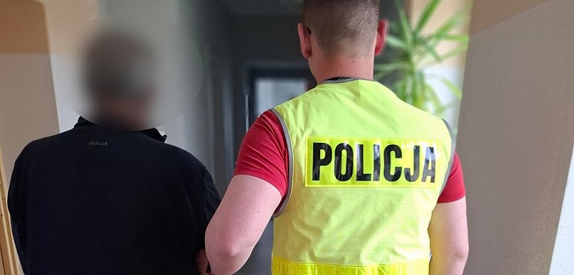 Jeden z sądowymi zakazami, drugi pod wpływem narkotyków. Obaj za kierownicą