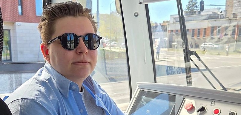 O krok od tragedii w Gdańsku – pijana matka z dzieckiem w tramwaju