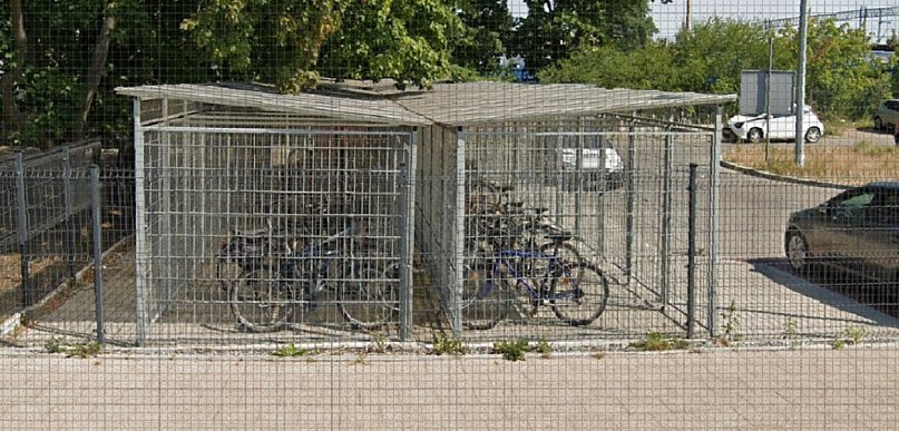 Przegląd wiat rowerowych przy ul. Dworcowej. Miasto apeluje do mieszkańców