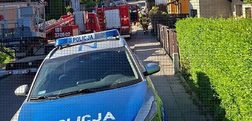 Bateria roweru elektrycznego przyczyną pożaru. Akcja policjantów w Kolbudach