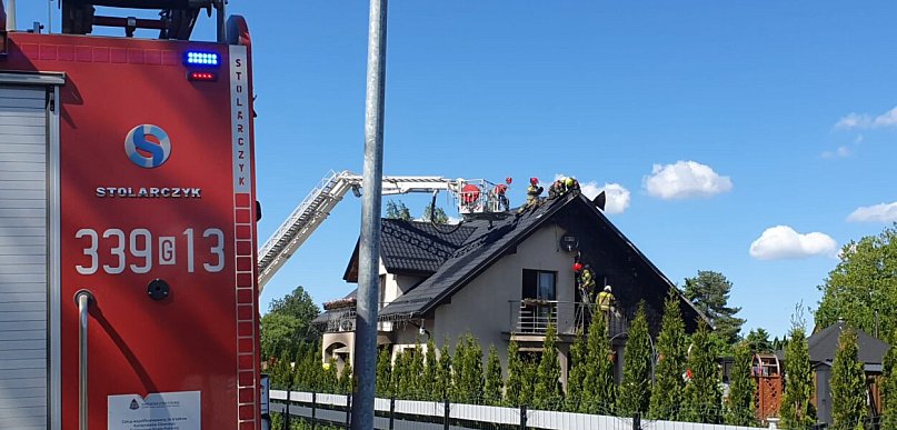 Pożar budynku w Buszkowach. Jedna osoba poszkodowana