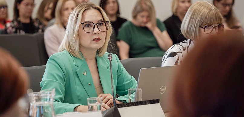 Gm. Pruszcz Gdański: Wotum zaufania i absolutorium dla wójt W. Chmielowiec