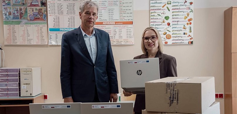Środki z KPO już pracują. Nowoczesne technologie dla szkół w gminie Pruszcz Gd.