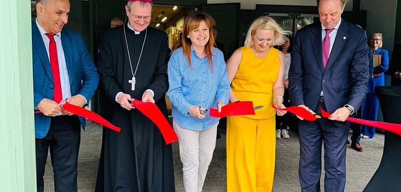 Gmina Suchy Dąb: Centrum Caritas w Krzywym Kole ponownie otwarte po pożarze