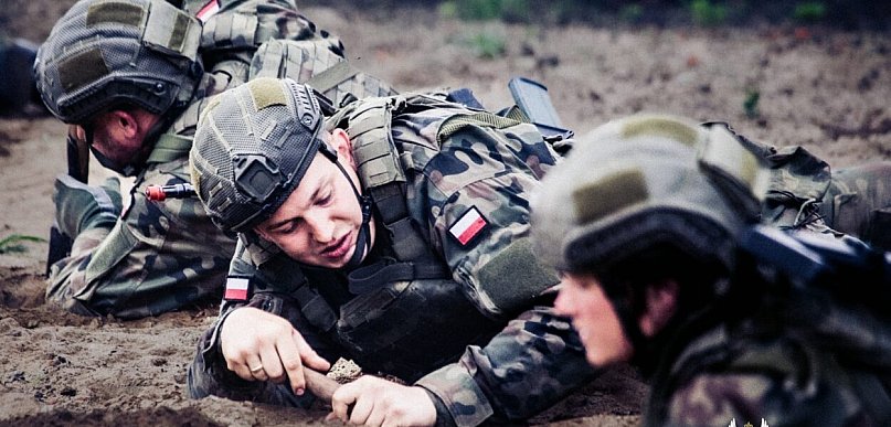 Intensywne ćwiczenia Terytorialsów na lądzie, morzu i w powietrzu