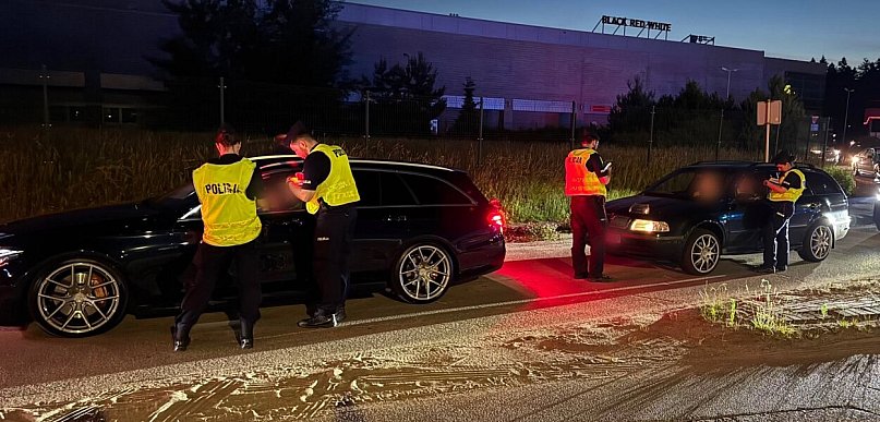 Policyjne kontrole. Kolejna akcja przeciwko nielegalnym wyścigom