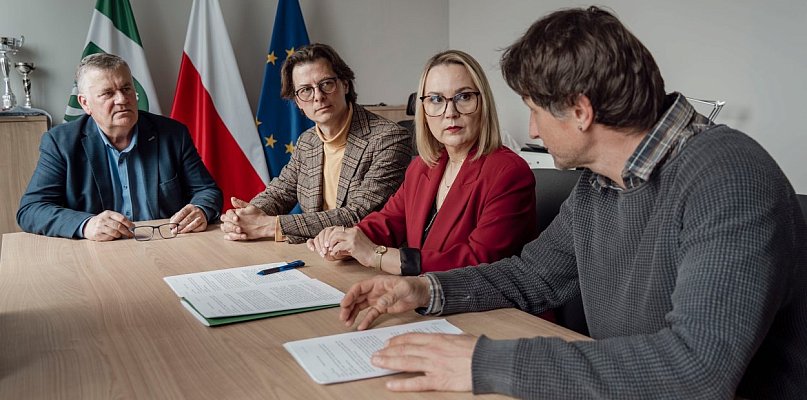 Nowa szkoła i świetlica w Straszynie – podpisano umowę na projekt