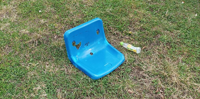 Gm. Pruszcz Gdański: Miało służyć wszystkim. Boisko w Rokitnicy zniszczone