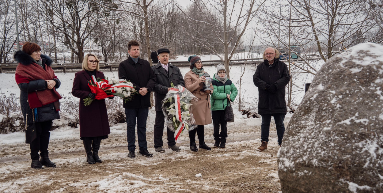 81 lat temu gnano ich w mrozie, głodzie, skrajnie wycieńczonych. Oddano im hołd